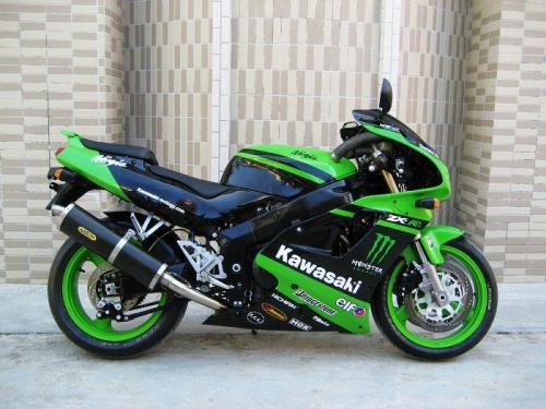 新手买摩托建议买街车还是跑车,摩托车街车和跑车的区别