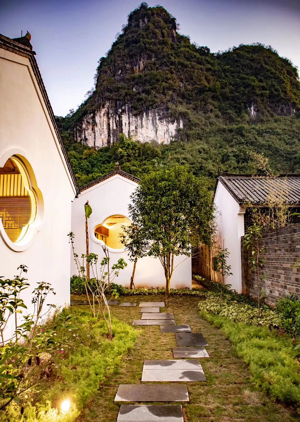 闃虫湐棣欐鍗庤嫻搴﹀亣閰掑簵,棣欐鍗庤嫻閰掑簵闃虫湐