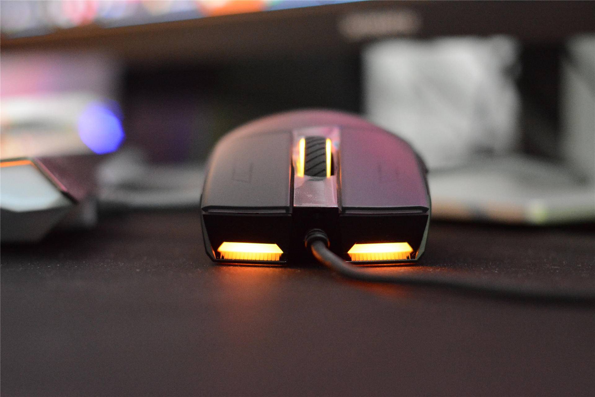 rog影刃2有线鼠标值不值得买,rog影刃2无线鼠标测评