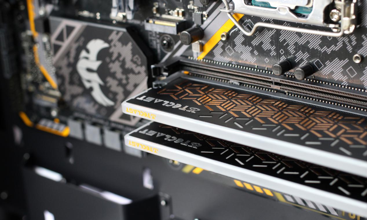 显卡竖装散热最好的机箱,主板和显卡竖装的机箱