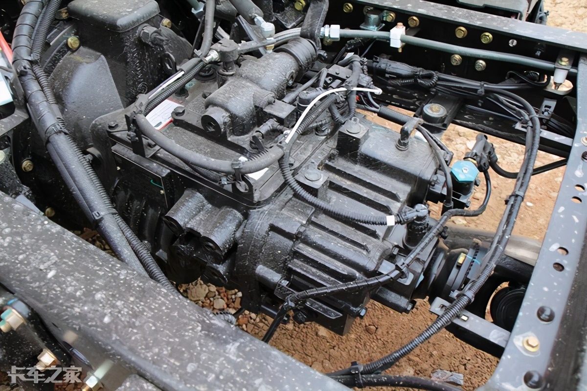 底盘高性价比高的车8万左右,底盘高价格便宜的7座车