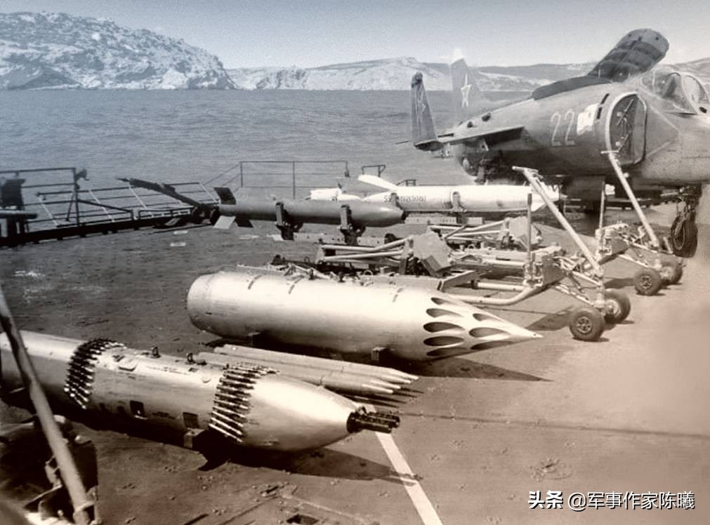 辽宁号航母现在在哪儿,辽宁号航母返回大连卫星图