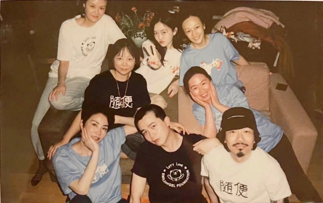 王菲52岁的素颜照片,51岁王菲近照曝光网友纷纷夸