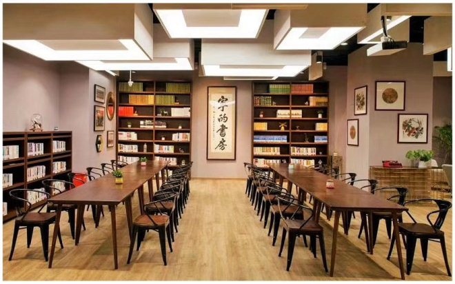 新华书店公益图书馆,书店成了购物中心标配店