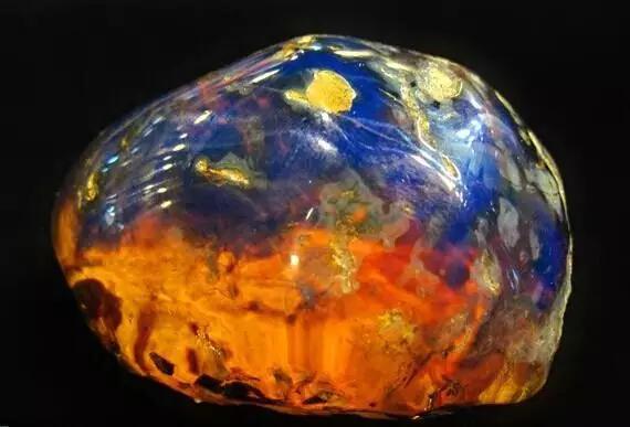 终于捡到了值钱的石头,捡到这些石头不要扔真的很值钱