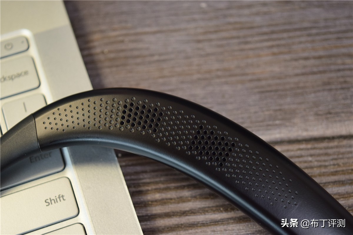 便携式蓝牙音箱带话筒,便携环绕音箱