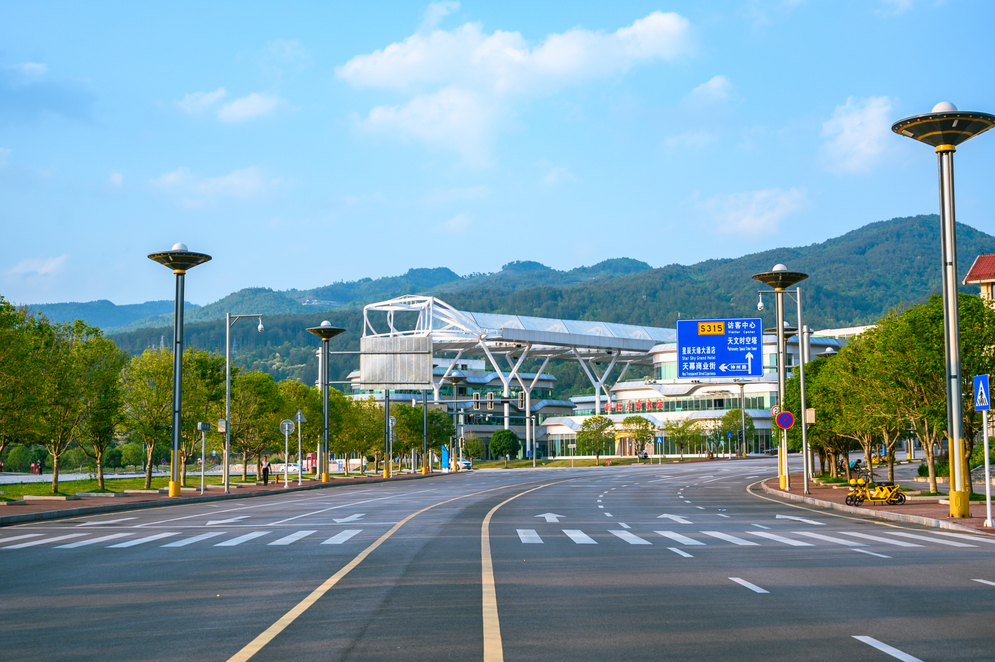 中国天眼接收东西视频,中国天眼接收4000光年的信号内容