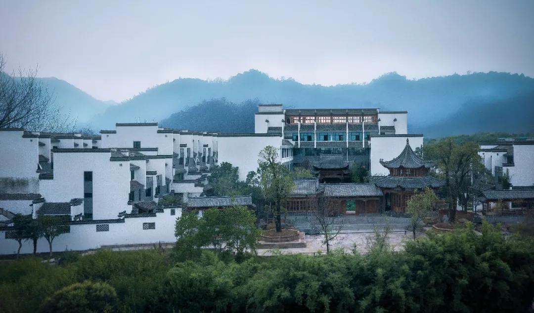 露天温泉小院精品,一房一厅庭院私家温泉