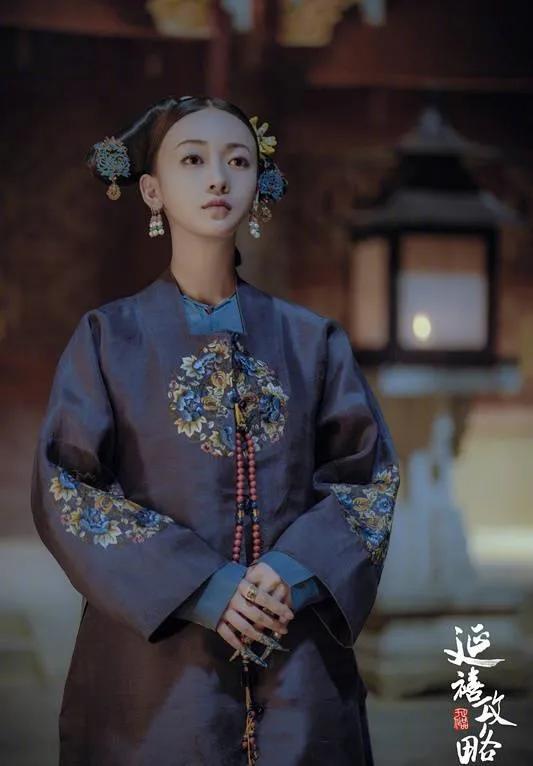 吴谨言是怎么出道的,吴谨言和angelababy撞脸