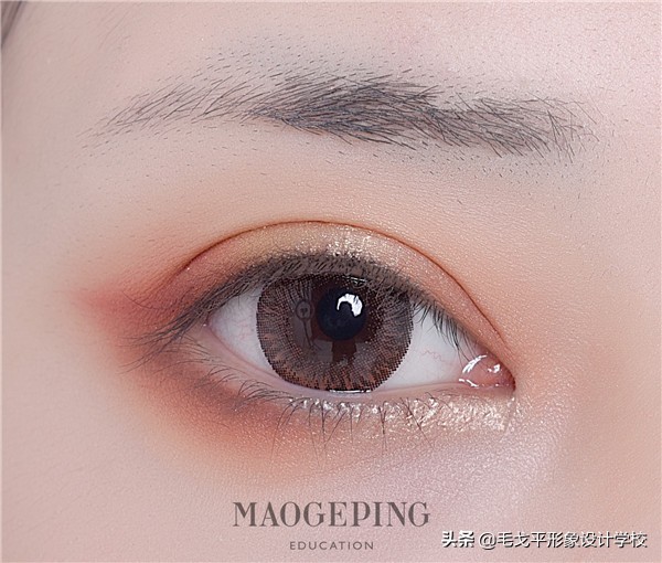 初秋清透日常温柔初恋感眼妆,如何化干净清透的眼妆