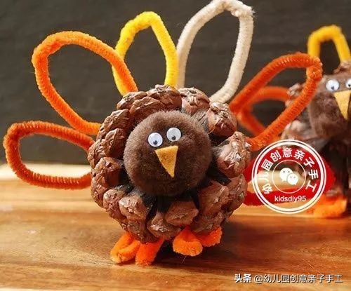 松果手工火鸡教程,感恩节小火鸡手工