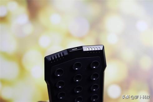 王者吃鸡压枪,王者吃鸡走位连招神器