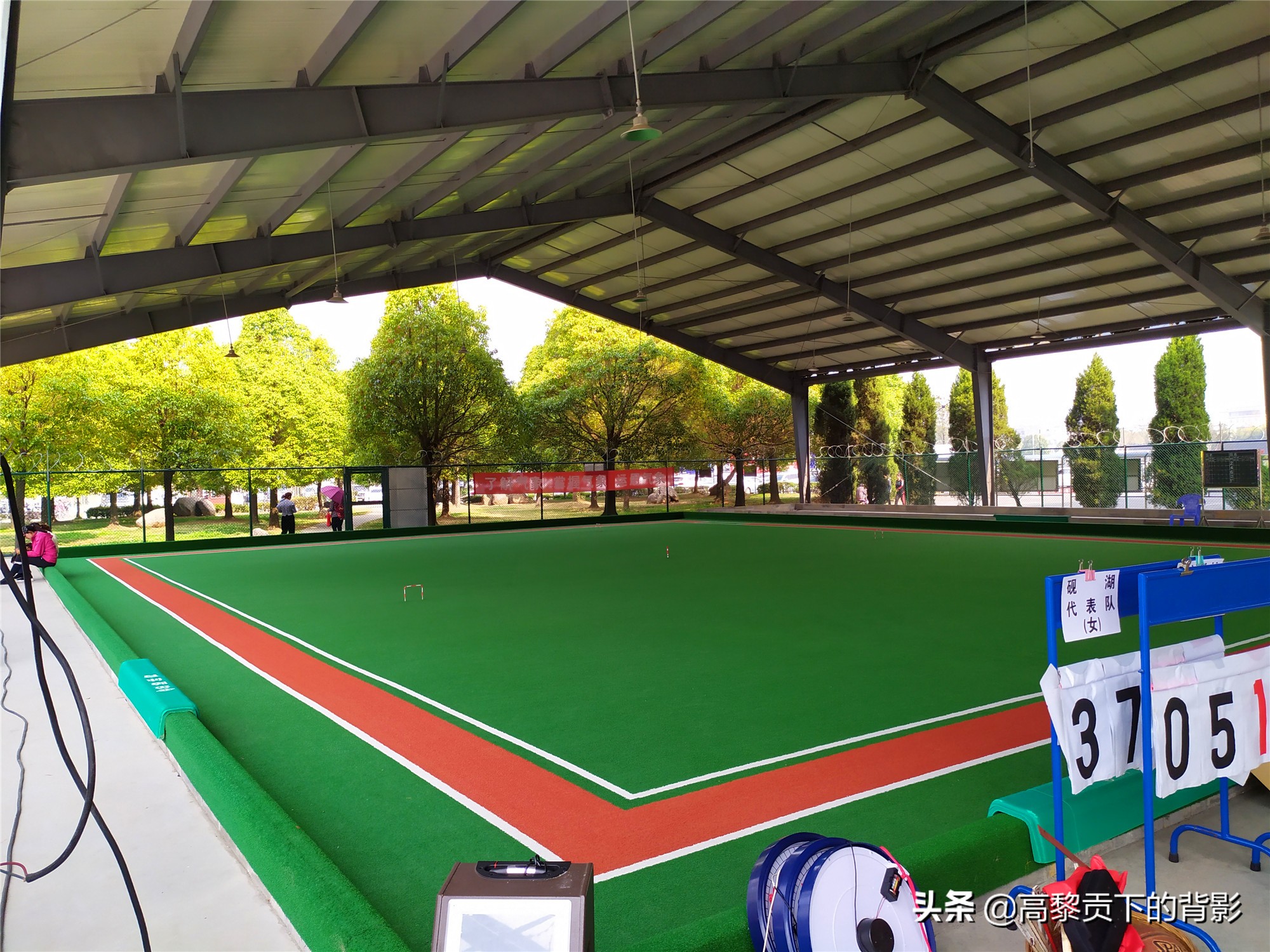 云南腾冲偶遇篮球赛顺便看看腾冲的体育设施如何？