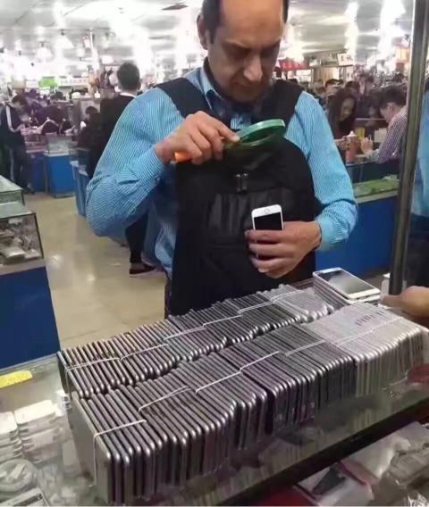 鉴别二手iphone后压屏,iphone原装后压屏值得买吗