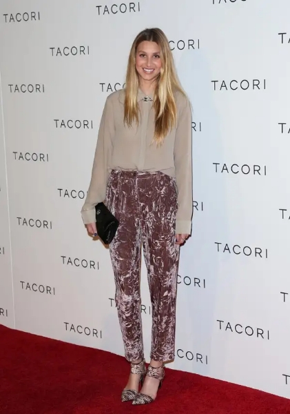 阔腿裤过时了初秋老爹裤时髦显瘦,阔腿裤已过时现在都流行穿初恋裤