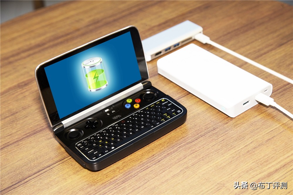 哪款掌机玩网游比较好,什么游戏掌机最好玩