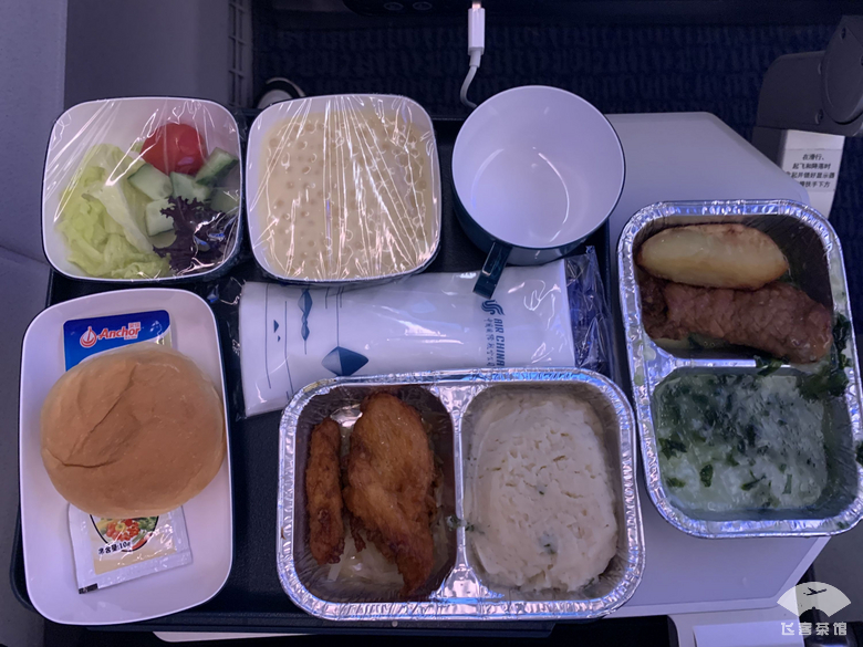 拔草国航第一架A350墨镜侠！机舱配置和服务水准，不亚于五星航司