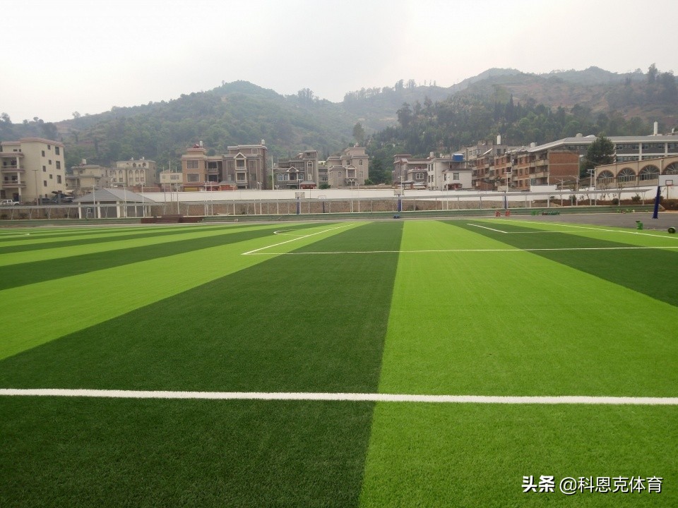 足球场人造草坪施工方法步骤,足球场人造草坪施工视频教程全集