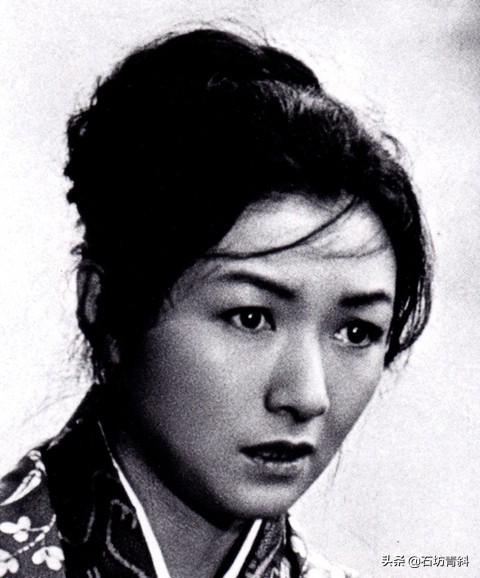 《情迷意乱》多情小叔和美丽嫂子的秘密悲伤中的强颜欢笑最寂寞