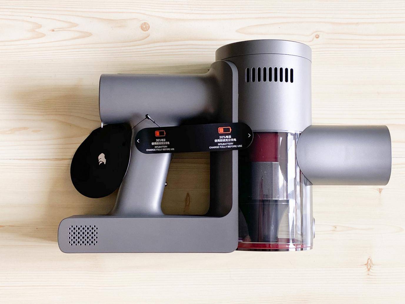 一人轻松扫全屋，娇小女生最爱用？顺造轻量手持吸尘器L1体验