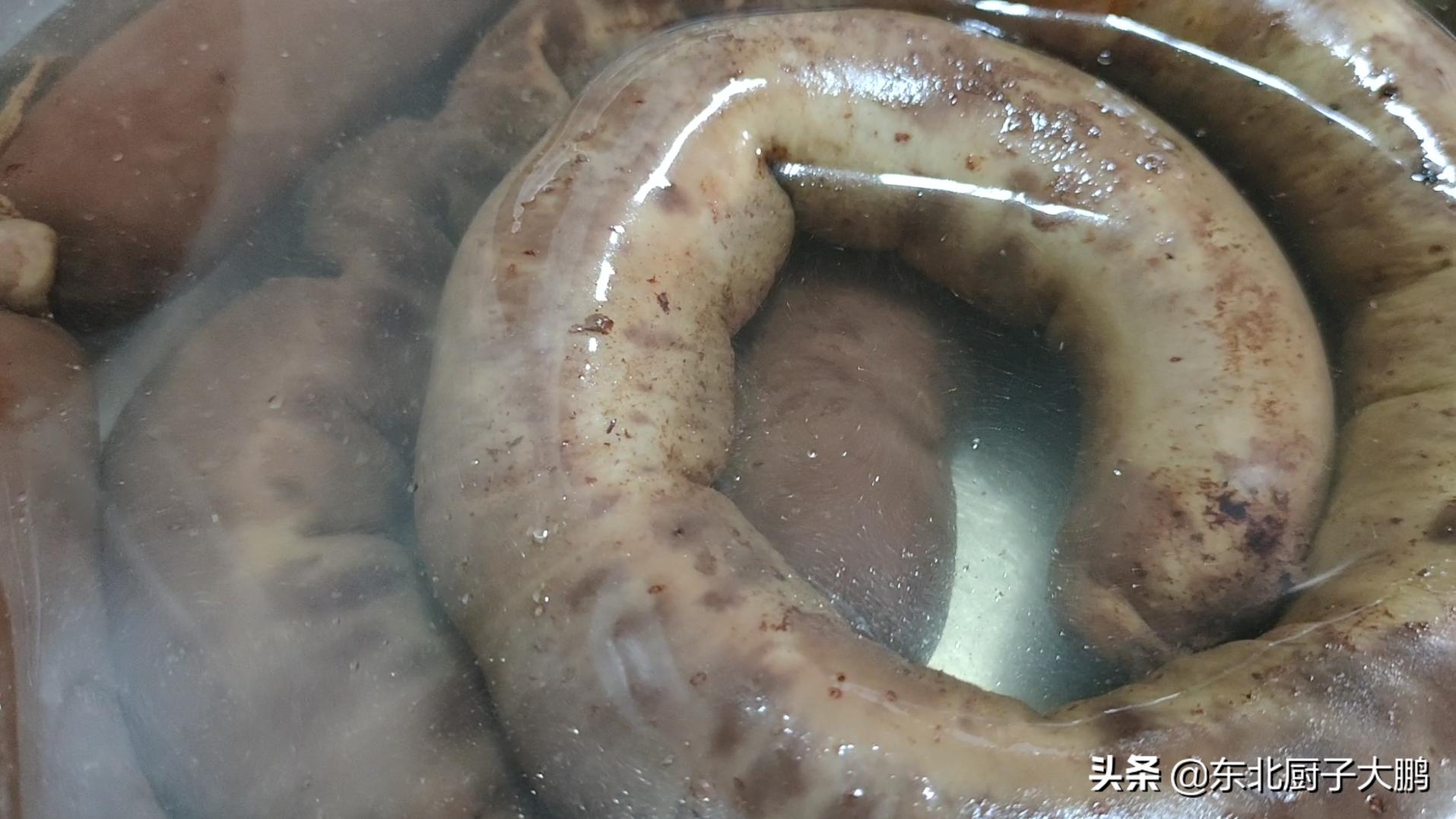 农村大锅杀猪烩菜,东北杀猪烩菜