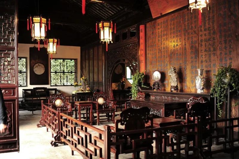 一个家庭的衰败从不好好说话开始,一个家庭走向衰败的三种征兆