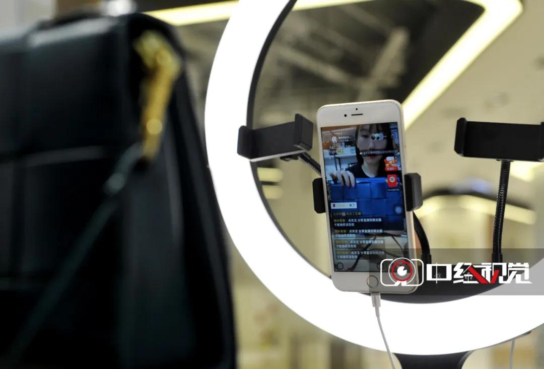 干掉GMV：数据注水，骗术升级，撕掉直播电商的虚假繁荣面纱