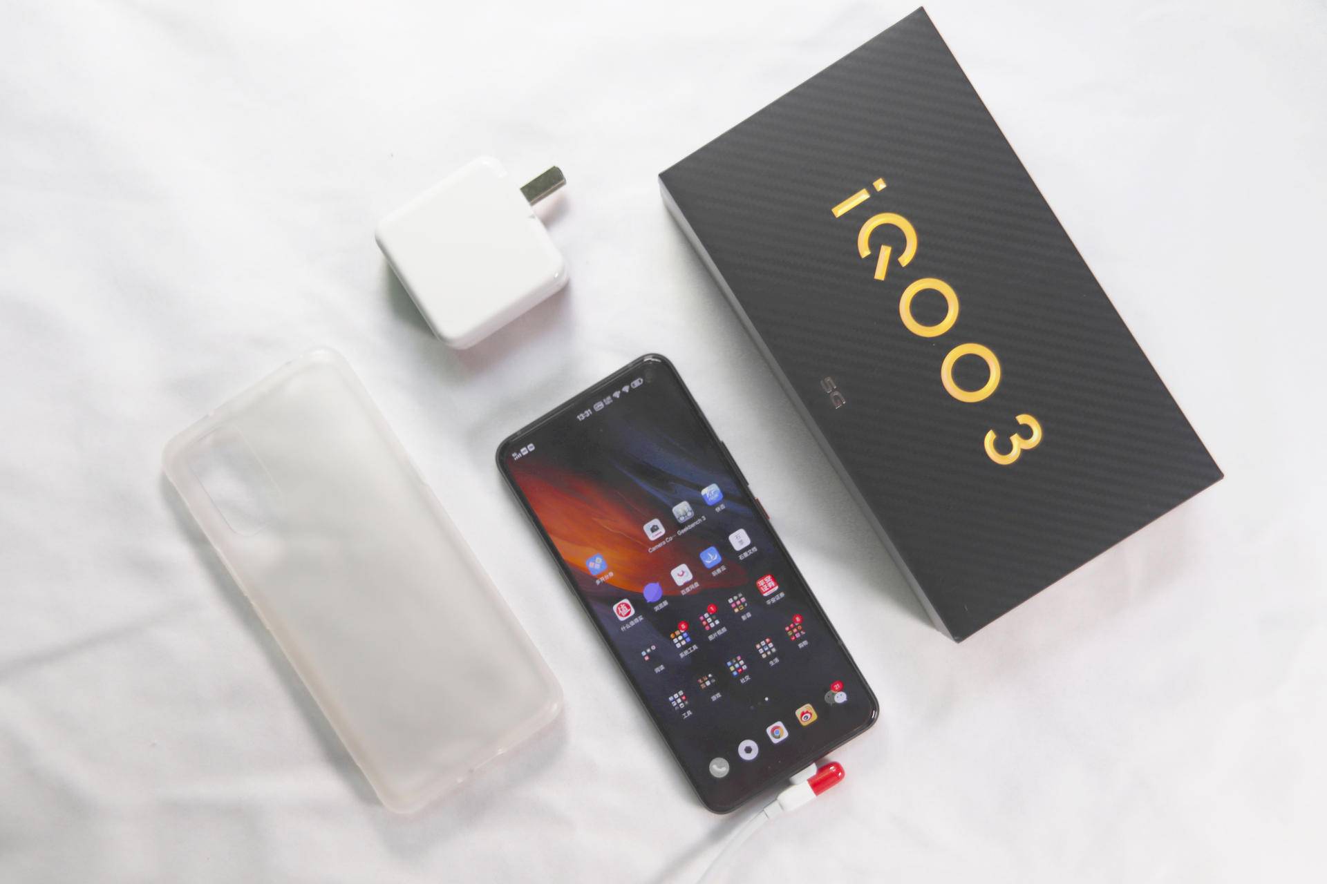 iqoo3除了游戏还有什么优点,iqoo3打游戏性能怎么样