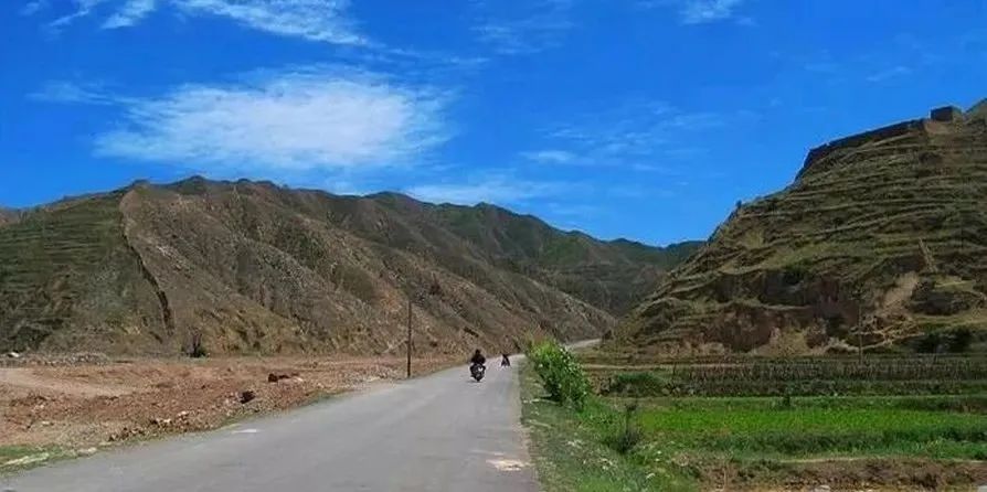 五岳北岳恒山攻略,五岳中的北岳是恒山吗