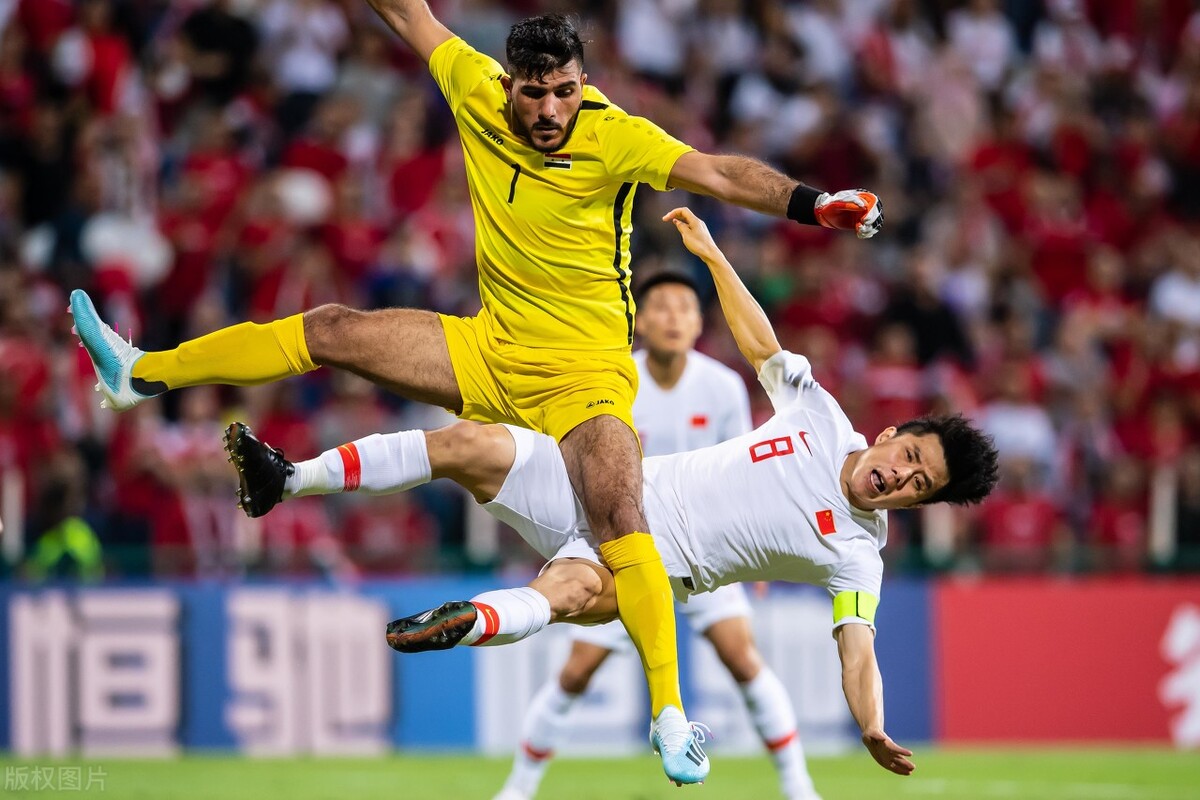 国家队阵型及战术特点,战术打法上的一个误区