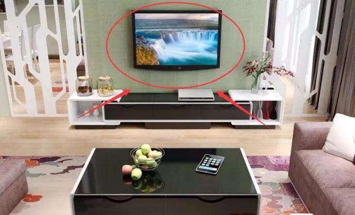 电视挂墙上好看还是放电视柜上好,电视机挂在墙上电视柜高度多少