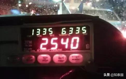 中国人到泰国玩一趟，花多少钱算穷游，多少钱算壕油？