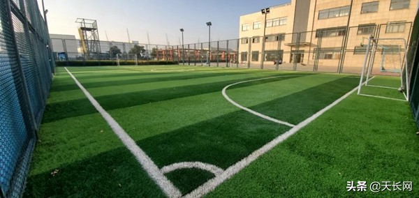 天长有室内足球场吗,天长老西门足球场