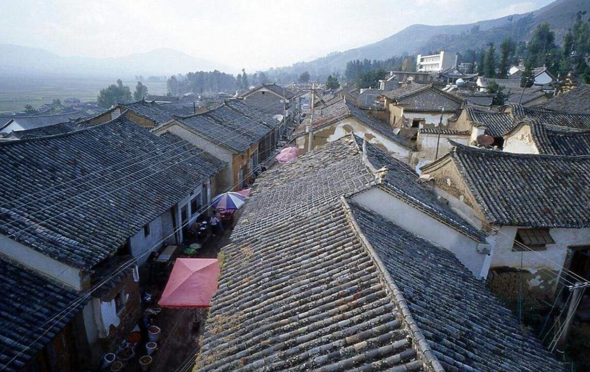云南必去十大古镇景点推荐一下,云南必去的十大古镇景点推荐一下