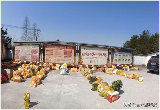 微信下单，超市对接！通城东港邻家小姐姐管2800人吃喝