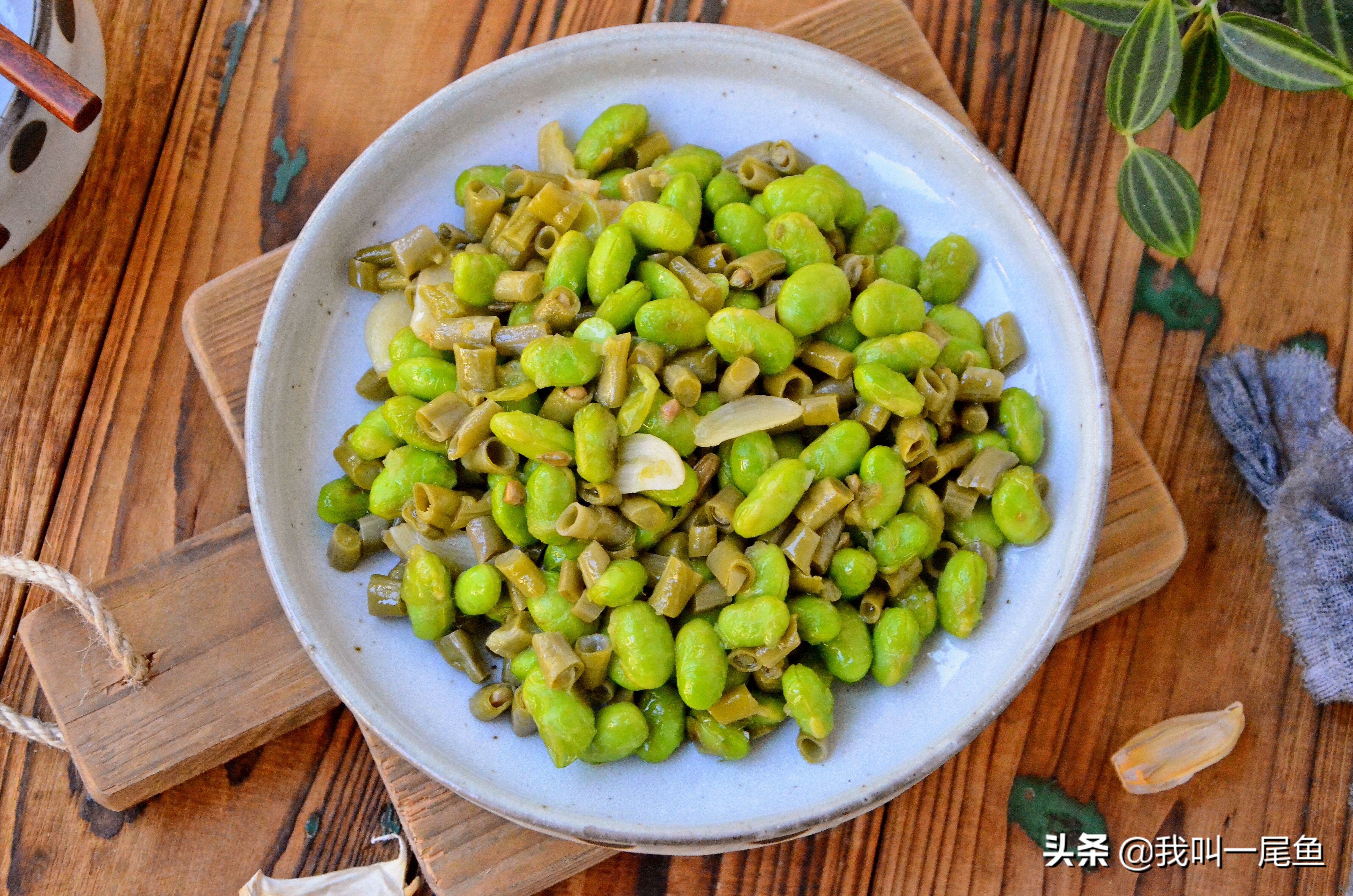 这菜我家每周炒二次，清爽酸脆又可口，五块钱做一盘，给肉也不换