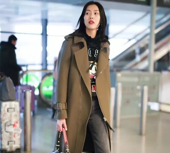 刘雯大包包推荐,刘雯同款豹纹包包