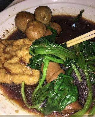 济宁甏肉干饭好吃的地方,山东济宁这家甏肉干饭店火了