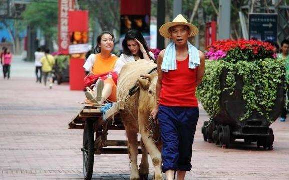 川渝男神李伯清完整视频,川渝男神李伯清骑摩托