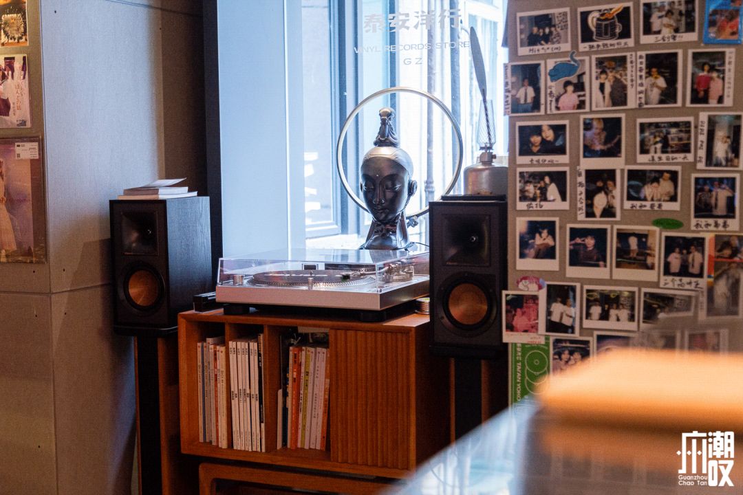 天河“精神避难所”，卖黑胶味的咖啡特调