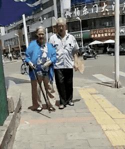 “听说，玩抖音的，就不是好女孩了？”