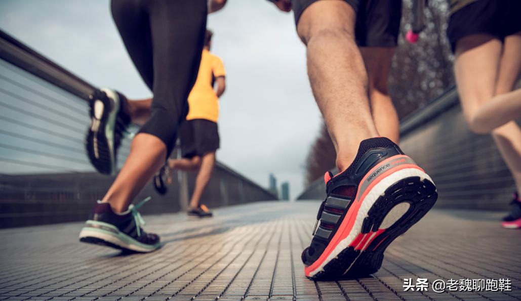 为什么跑步不推荐弹鞋,为什么跑步不推荐脚跟着地
