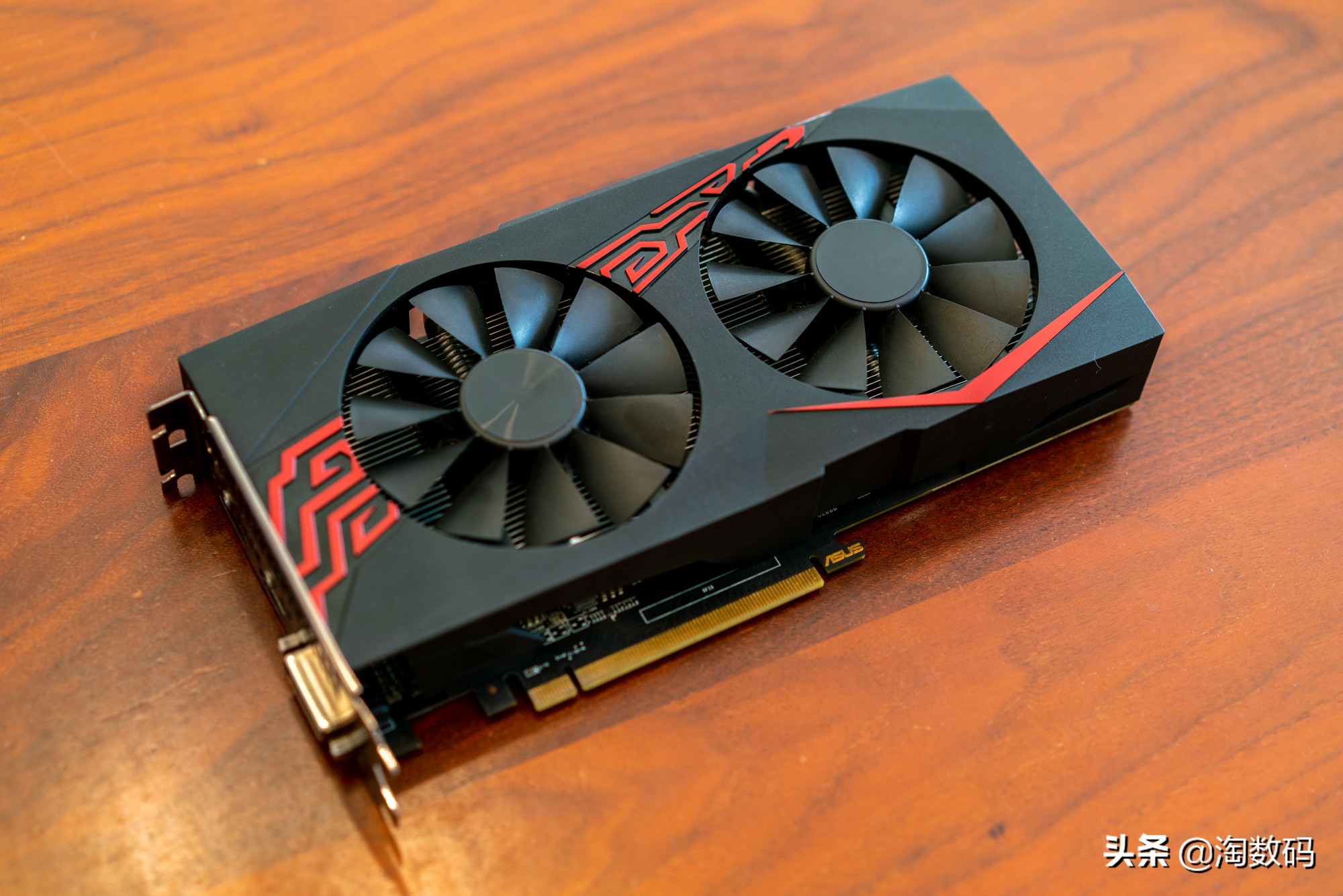 华硕rx580显卡相当于什么水平,华硕rx5804g显卡现在怎么样