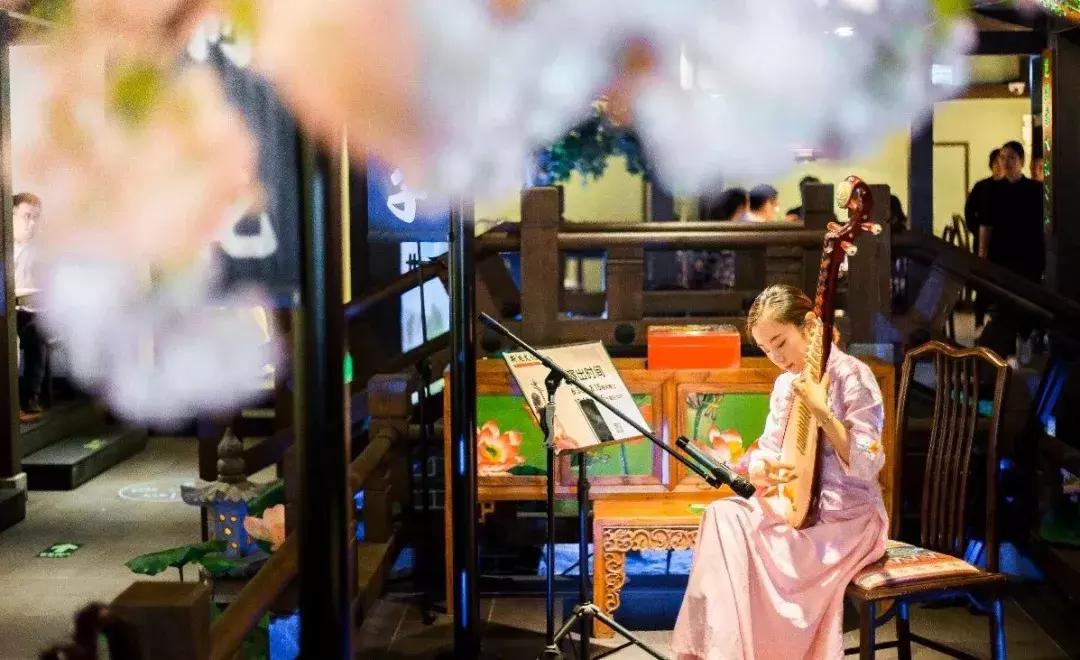 广州这5家串到飞起的小店,广州黑黑的餐饮店