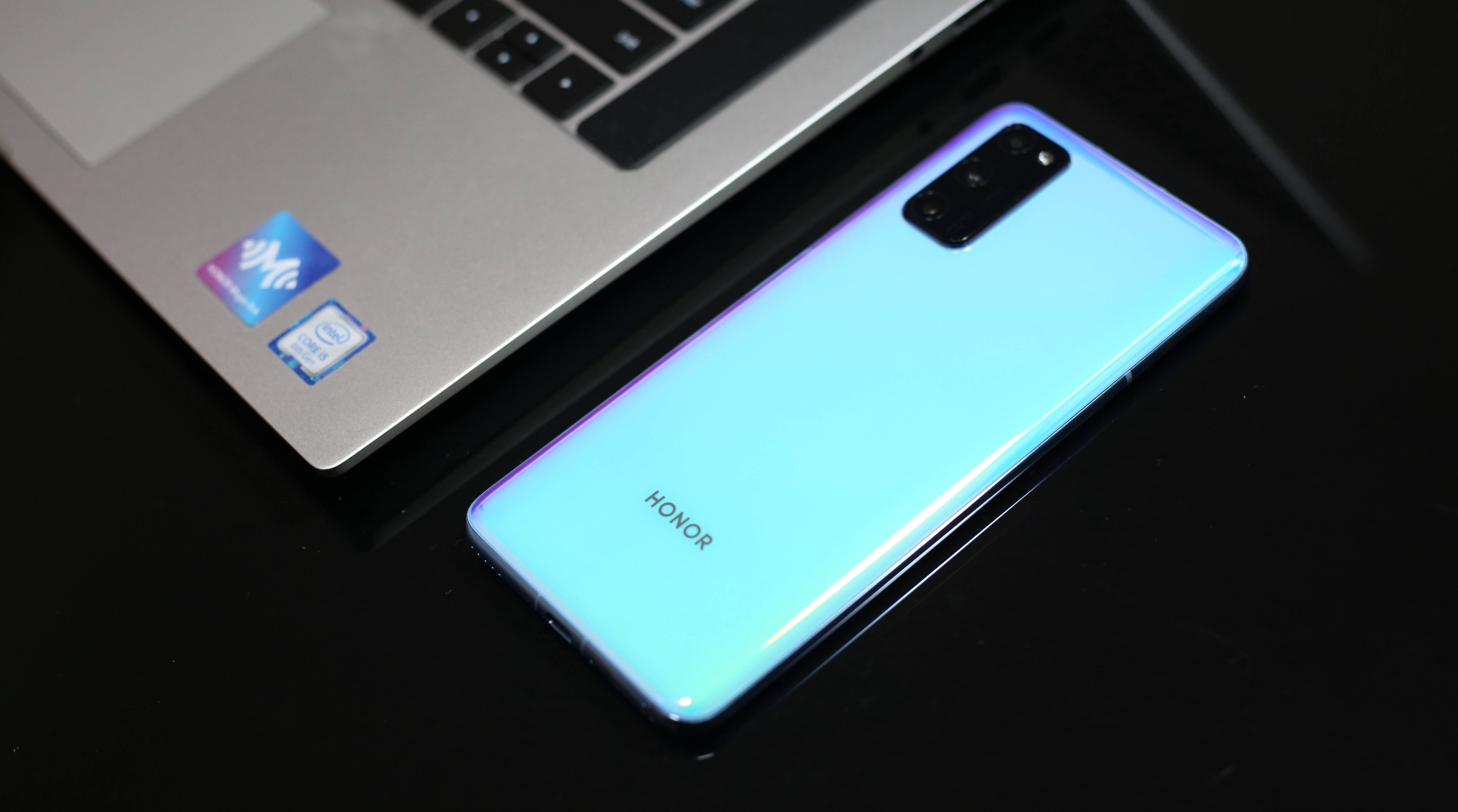 光荣v30pro拍照现在算落后吗,光荣v30pro和红米k30s至尊版对比