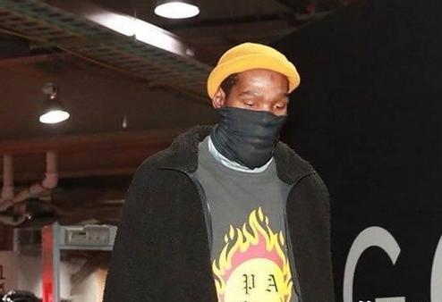 逗妹吐槽：米兰终于上头条了！不过是以0-3的方式…