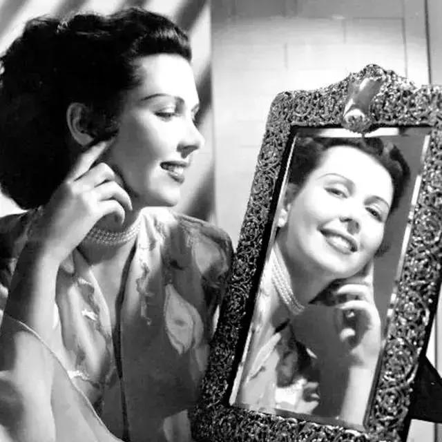 玛丽莲梦露和奥黛丽赫本有多漂亮,奥黛丽赫本和玛丽莲梦露谁最漂亮