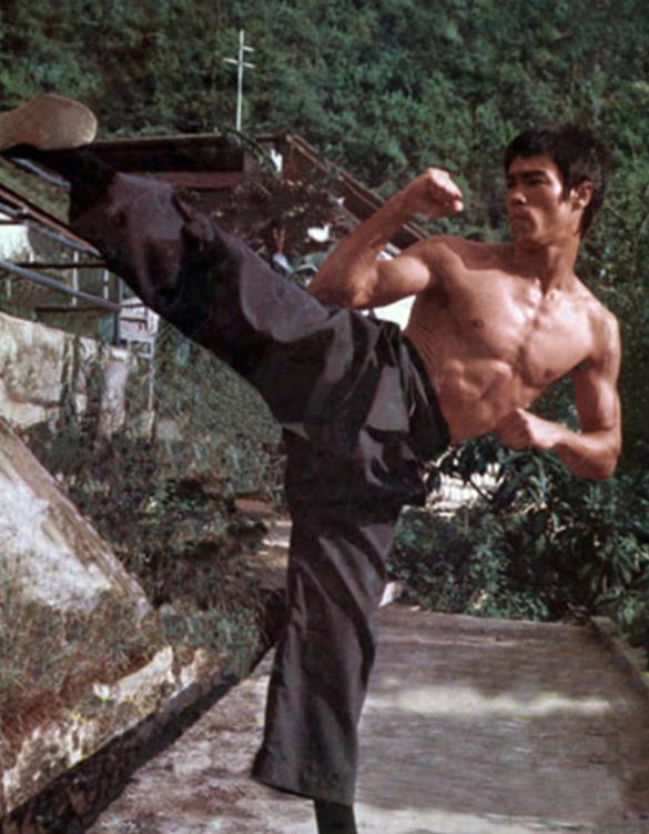 十部无人敢看的动作片,全程无尿点的十部动作片