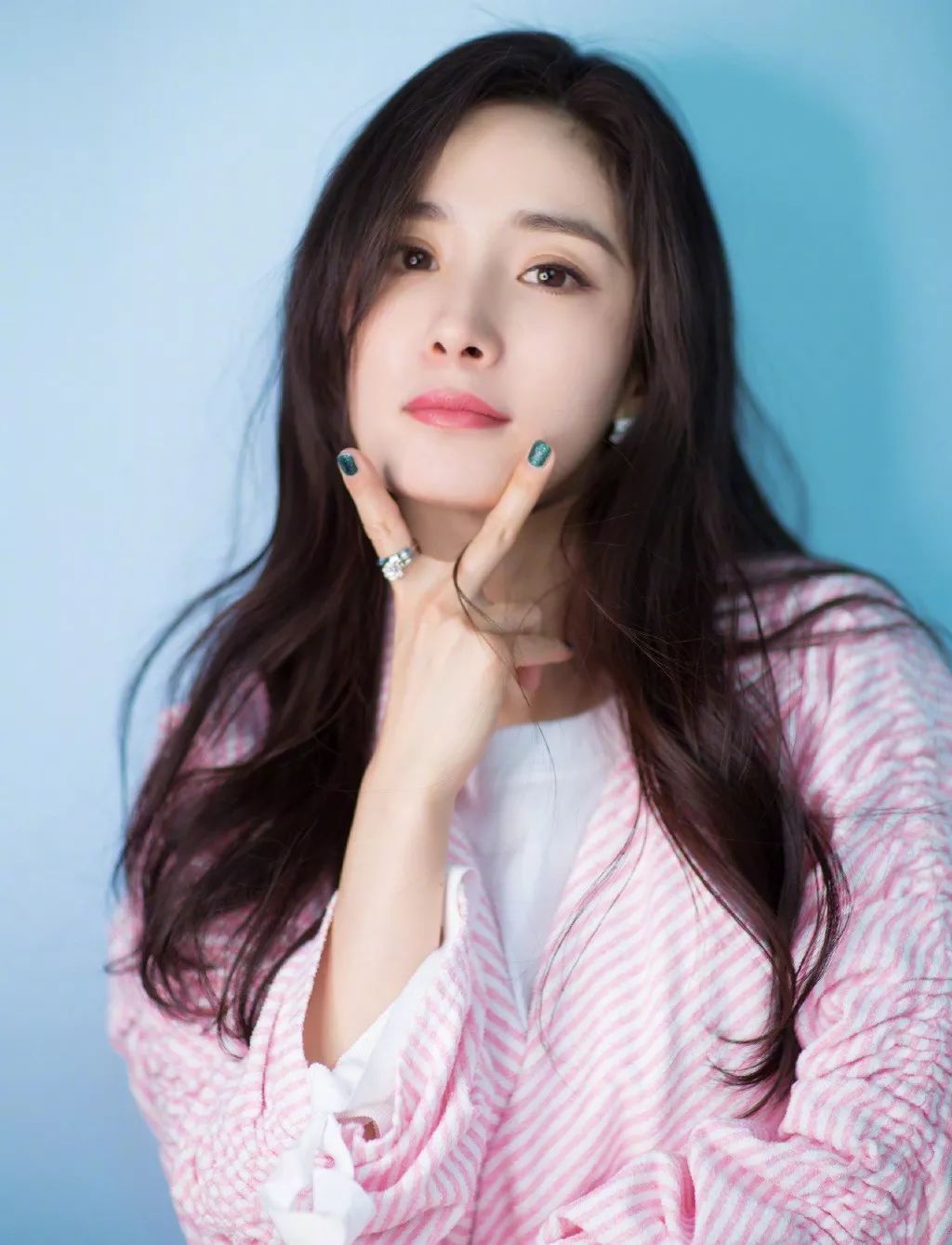 冷白皮美白沐浴露轻松get变白技巧,天生皮肤黑怎么快速美白