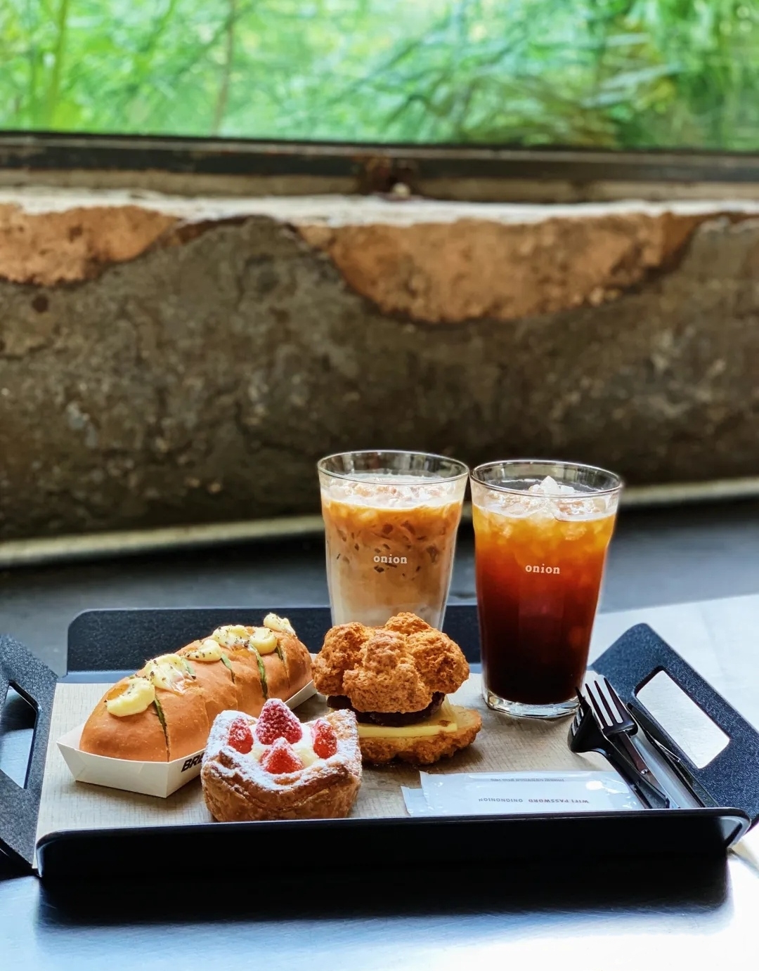 韩国网红设计师，把旧厂房改导致咖啡烘焙店，开这样的店真幸福